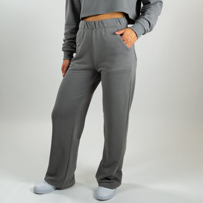 The Allure Straight Leg Sweatpants (Granite)